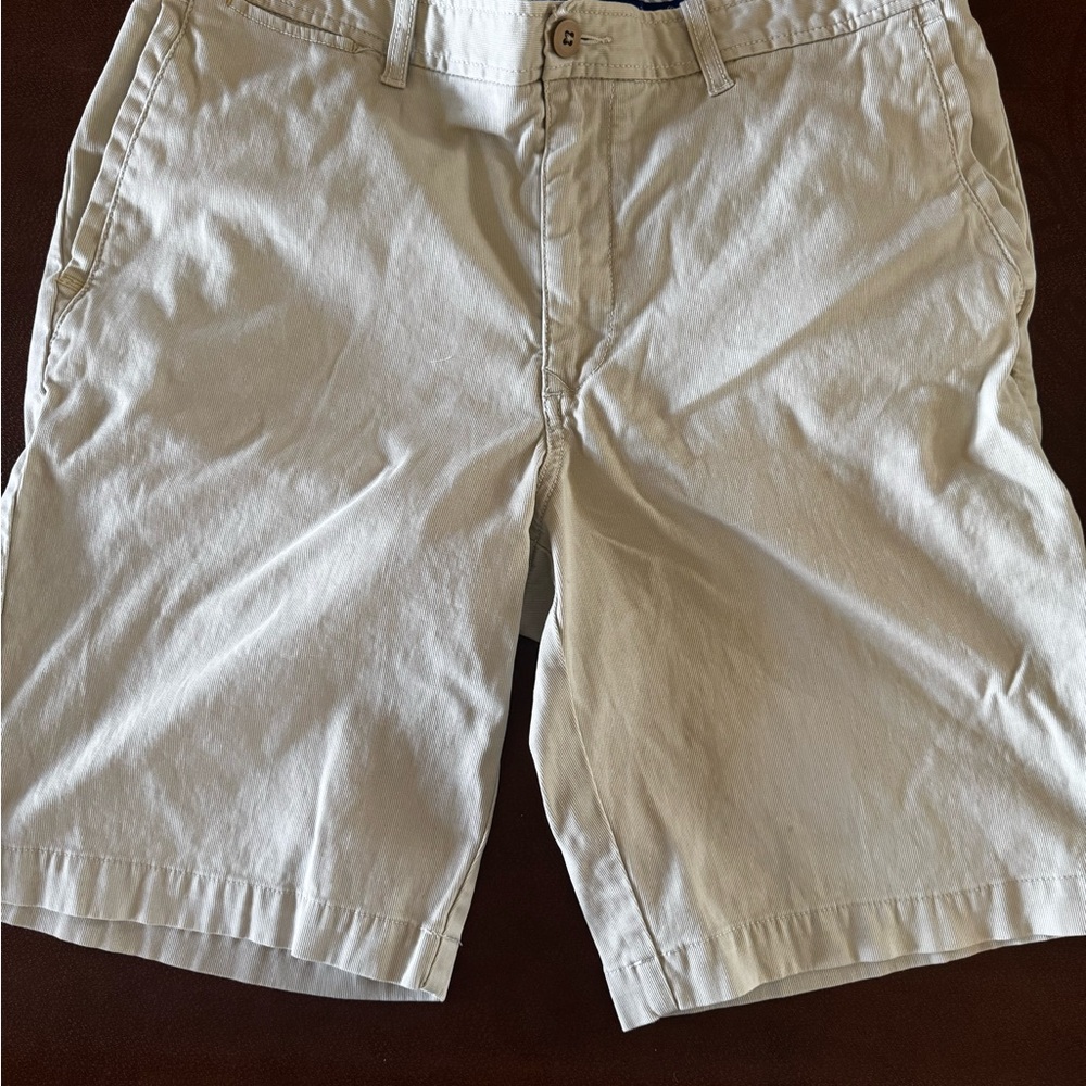 Tommy Bahama micro cord 35. Excellent.